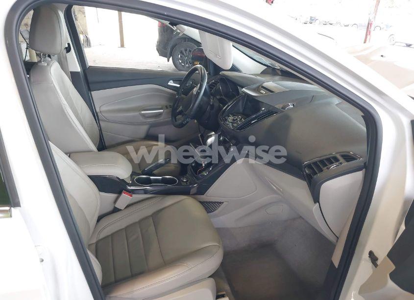 Photo 5 of 2016 Ford Escape TITANIUM (VIN 1FMCU9J97GUC32516)