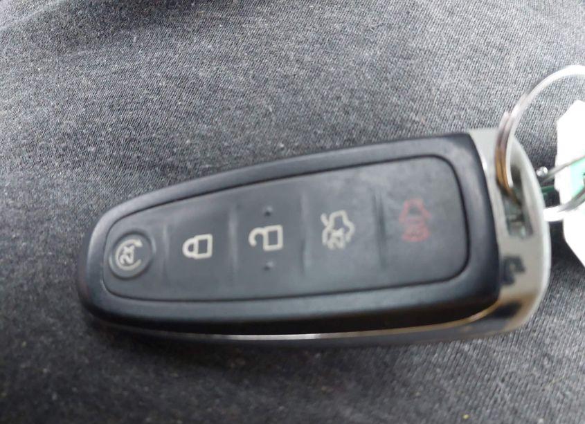 Photo 11 of 2016 Ford Escape TITANIUM (VIN 1FMCU9J97GUC90531)