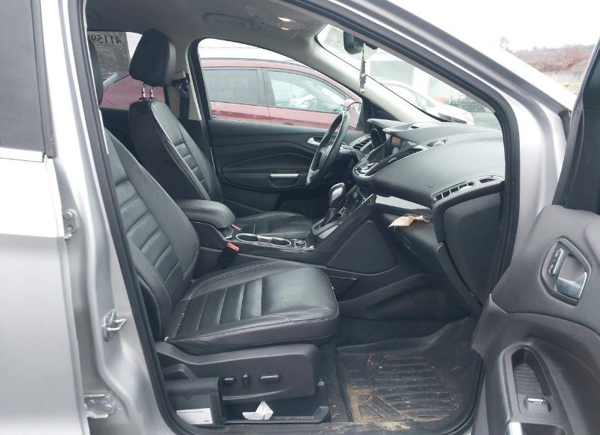 Photo 5 of 2016 Ford Escape TITANIUM (VIN 1FMCU9J97GUC90531)