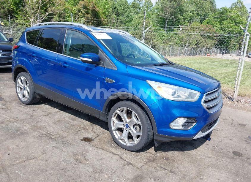 2017 Ford Escape TITANIUM (VIN 1FMCU9J97HUA57671) main photo