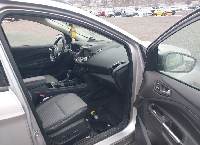 Photo 5 of 2017 Ford Escape TITANIUM (VIN 1FMCU9J97HUB62274)