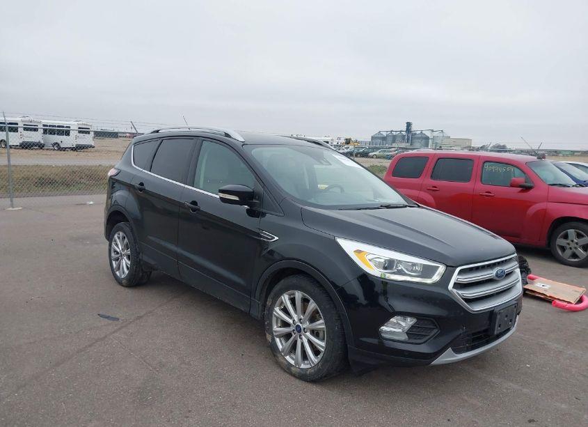 2017 Ford Escape TITANIUM (VIN 1FMCU9J97HUC20383) main photo