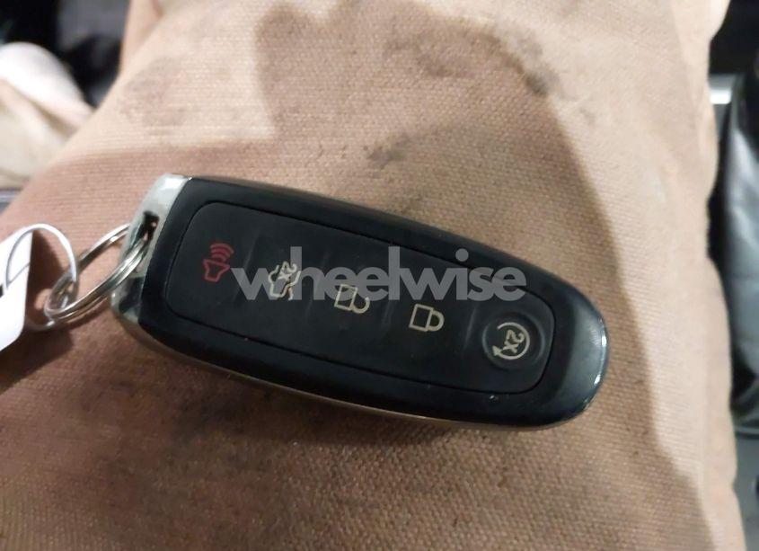 Photo 11 of 2017 Ford Escape TITANIUM (VIN 1FMCU9J97HUD73054)