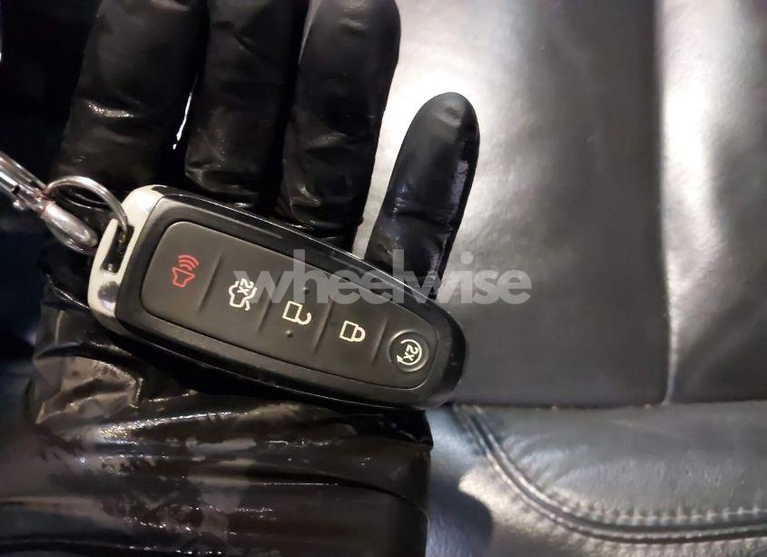 Photo 11 of 2017 Ford Escape TITANIUM (VIN 1FMCU9J97HUE87541)