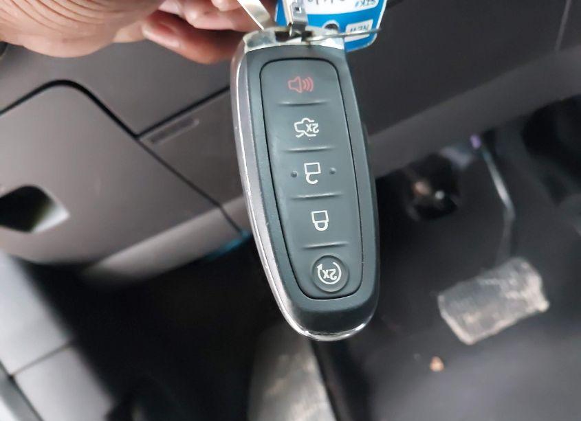 Photo 11 of 2018 Ford Escape TITANIUM (VIN 1FMCU9J97JUA85556)