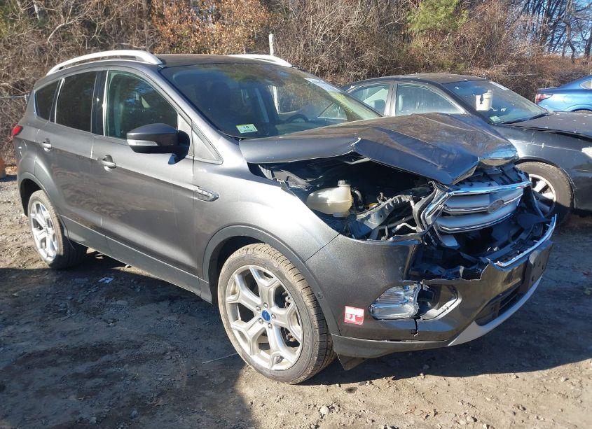 2019 Ford Escape TITANIUM (VIN 1FMCU9J97KUA08784) main photo