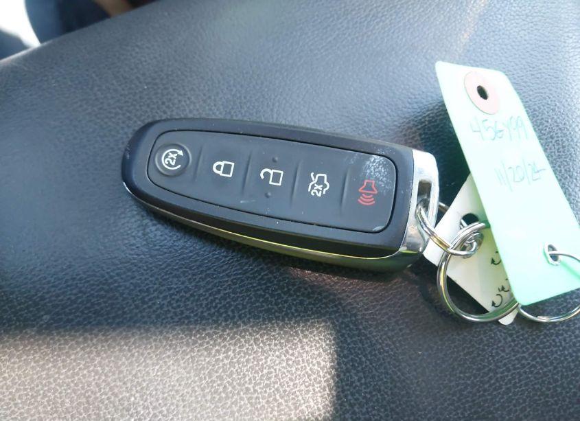 Photo 11 of 2019 Ford Escape TITANIUM (VIN 1FMCU9J97KUA08784)