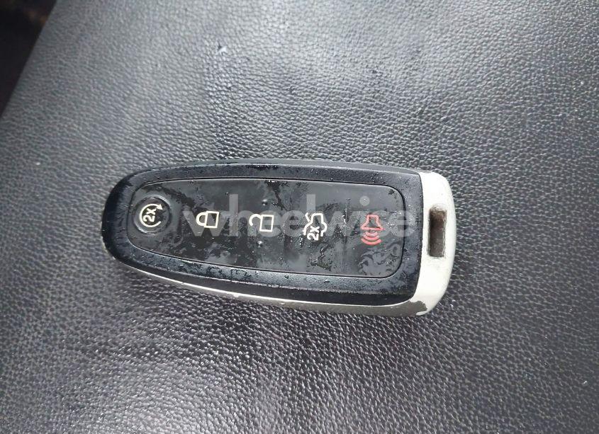 Photo 11 of 2019 Ford Escape TITANIUM (VIN 1FMCU9J97KUB42825)