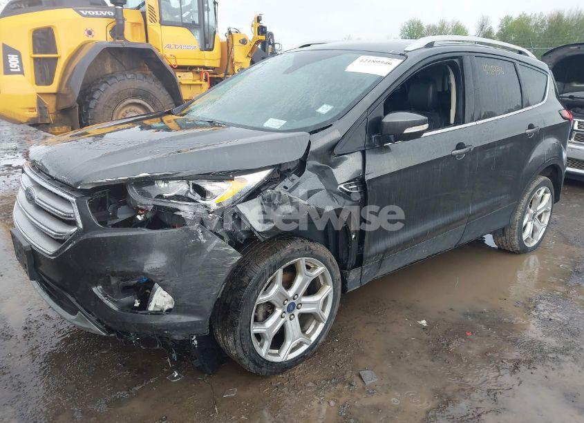 Photo 2 of 2019 Ford Escape TITANIUM (VIN 1FMCU9J97KUB42825)