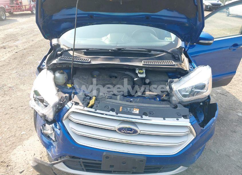 Photo 10 of 2019 Ford Escape TITANIUM (VIN 1FMCU9J97KUB83990)