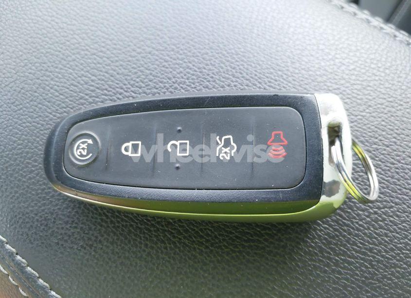 Photo 11 of 2019 Ford Escape TITANIUM (VIN 1FMCU9J97KUB83990)