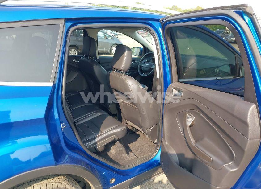 Photo 8 of 2019 Ford Escape TITANIUM (VIN 1FMCU9J97KUB83990)