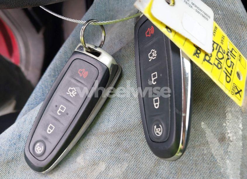 Photo 11 of 2019 Ford Escape TITANIUM (VIN 1FMCU9J97KUC29706)