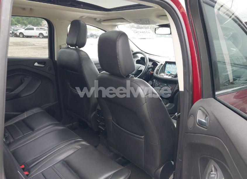 Photo 8 of 2019 Ford Escape TITANIUM (VIN 1FMCU9J97KUC29706)