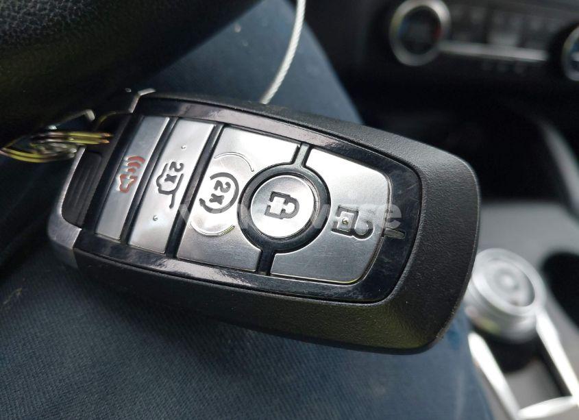 Photo 11 of 2020 Ford Escape TITANIUM (VIN 1FMCU9J97LUA35212)