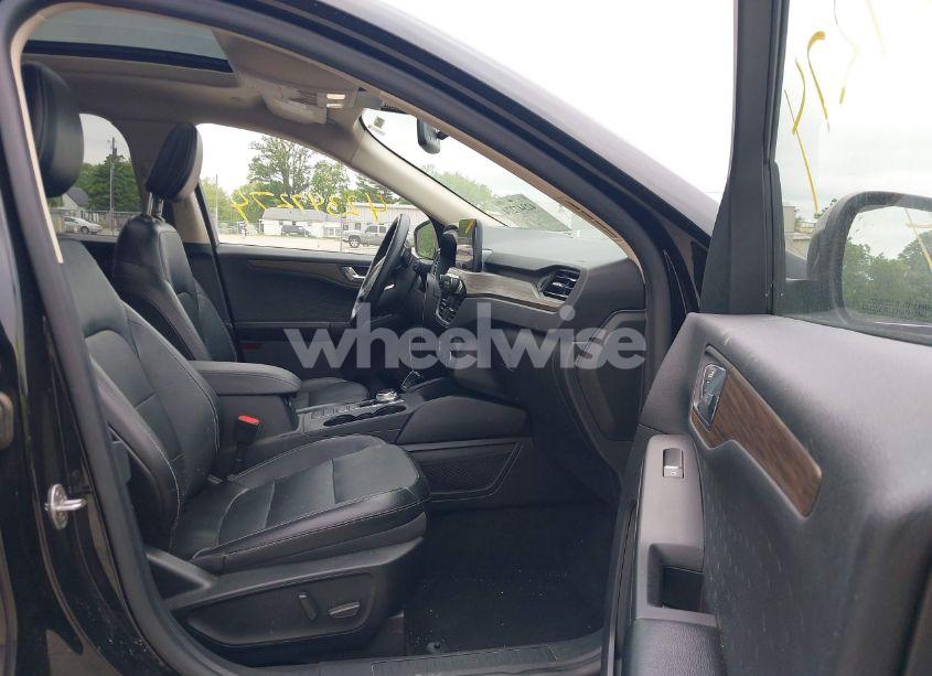 Photo 5 of 2020 Ford Escape TITANIUM (VIN 1FMCU9J97LUA35212)