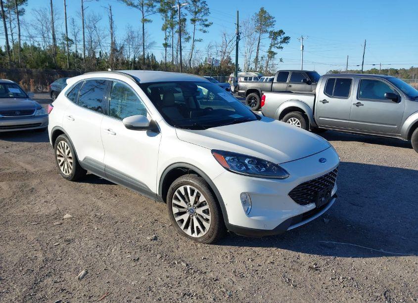 2020 Ford Escape TITANIUM (VIN 1FMCU9J97LUB20230) main photo