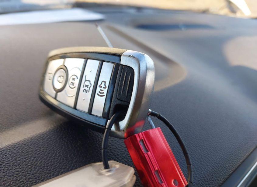 Photo 11 of 2020 Ford Escape TITANIUM (VIN 1FMCU9J97LUB20230)