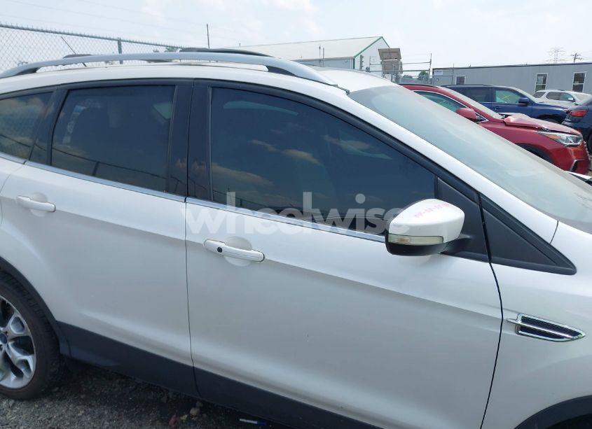 Photo 13 of 2015 Ford Escape TITANIUM (VIN 1FMCU9J98FUB38384)