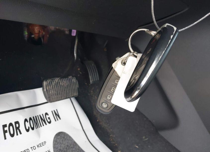 Photo 11 of 2017 Ford Escape TITANIUM (VIN 1FMCU9J98HUA11668)