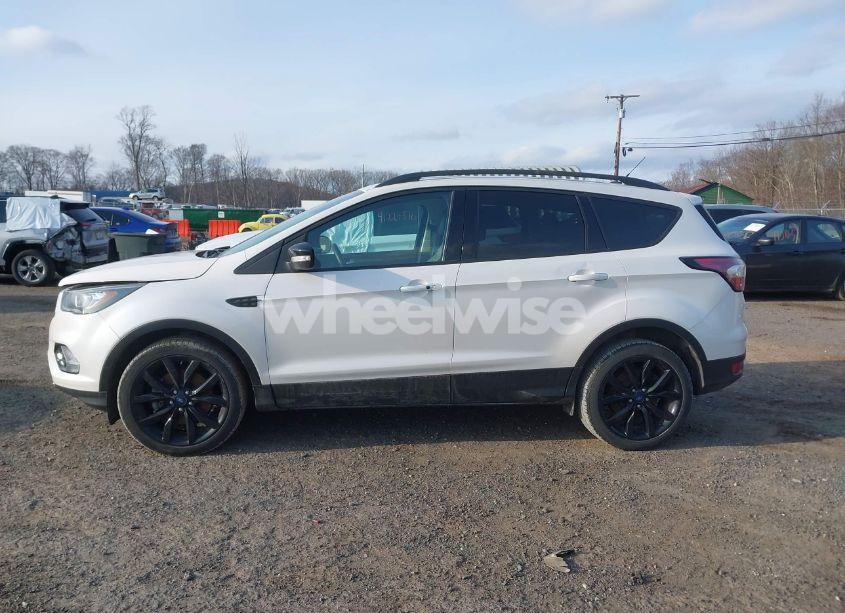 Photo 14 of 2017 Ford Escape TITANIUM (VIN 1FMCU9J98HUB56127)