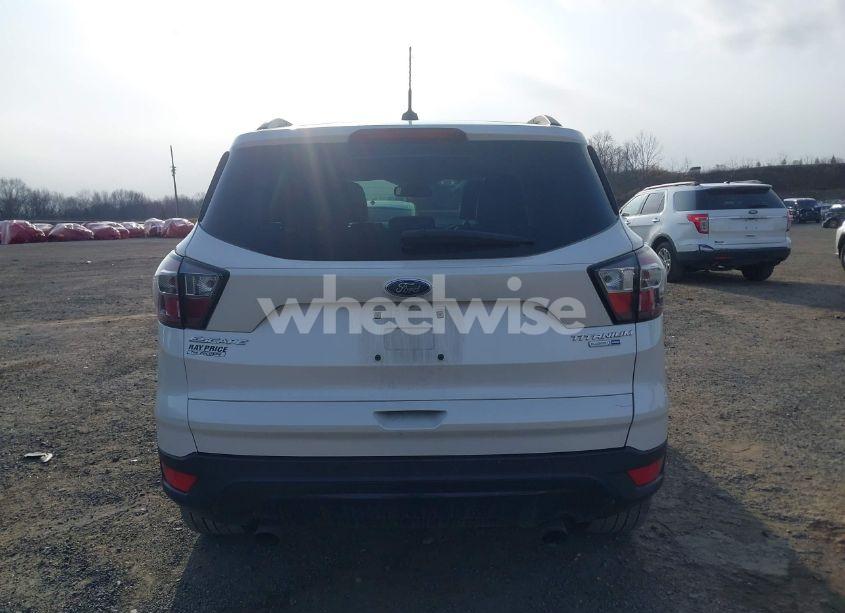 Photo 16 of 2017 Ford Escape TITANIUM (VIN 1FMCU9J98HUB56127)