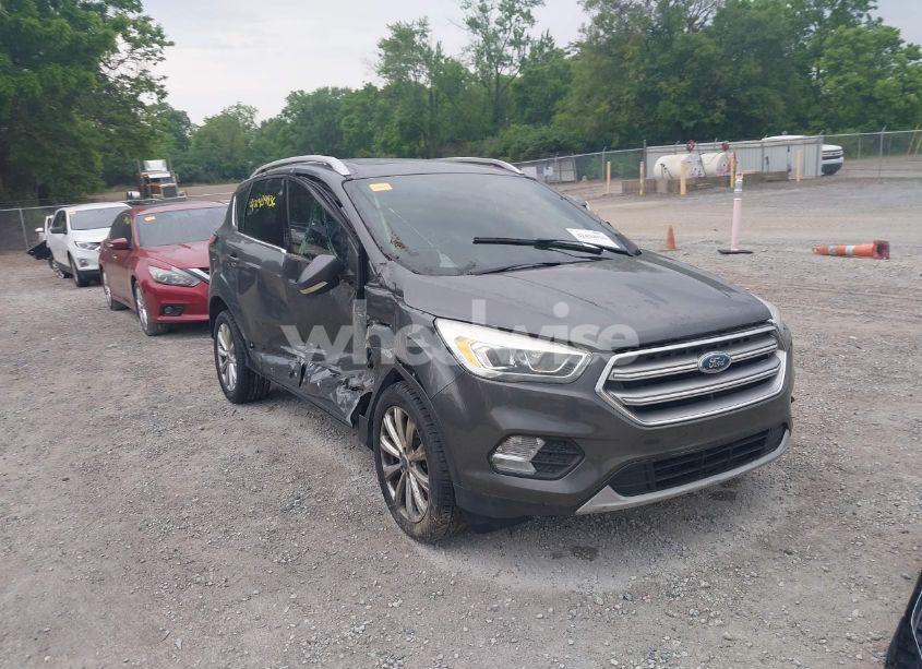 2017 Ford Escape TITANIUM (VIN 1FMCU9J98HUC08324) main photo