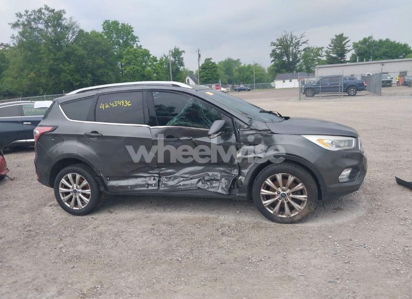 Photo 14 of 2017 Ford Escape TITANIUM (VIN 1FMCU9J98HUC08324)