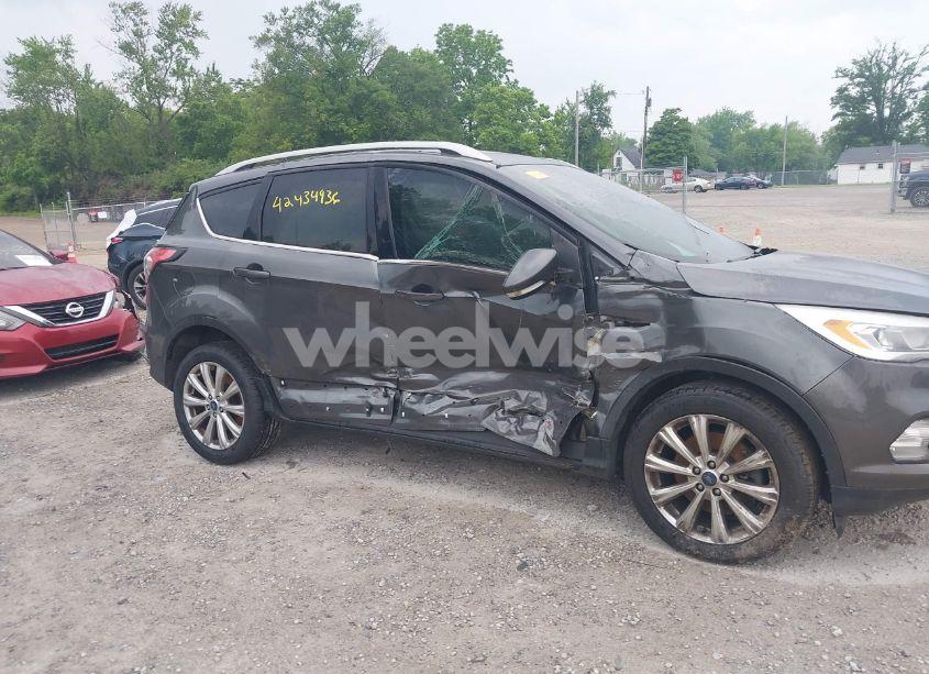 Photo 6 of 2017 Ford Escape TITANIUM (VIN 1FMCU9J98HUC08324)