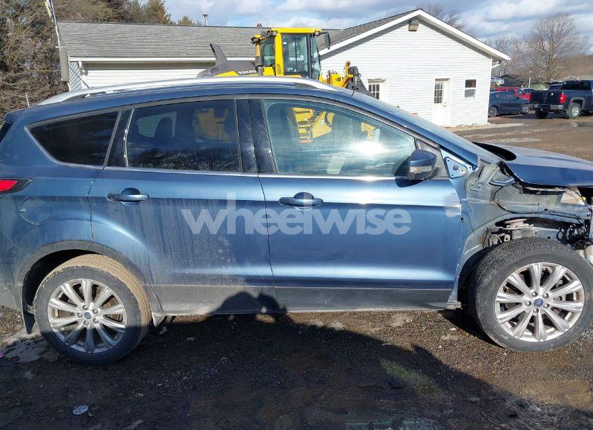 Photo 14 of 2018 Ford Escape TITANIUM (VIN 1FMCU9J98JUB54058)