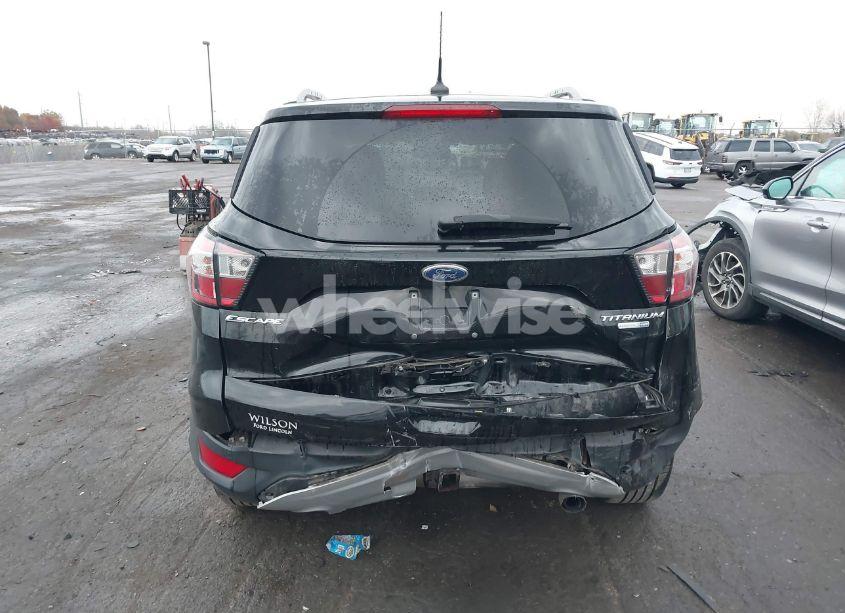 Photo 16 of 2018 Ford Escape TITANIUM (VIN 1FMCU9J98JUB71233)
