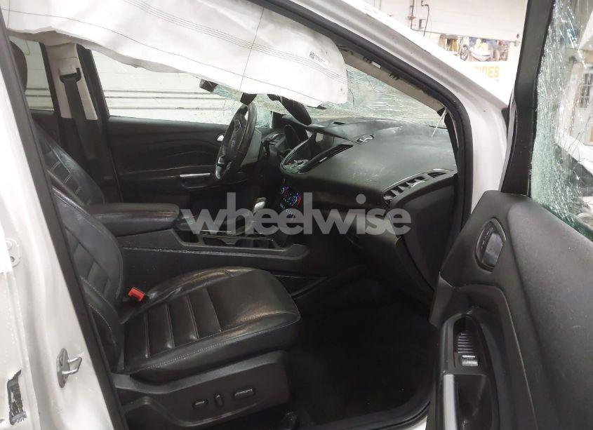 Photo 5 of 2018 Ford Escape TITANIUM (VIN 1FMCU9J98JUC98435)