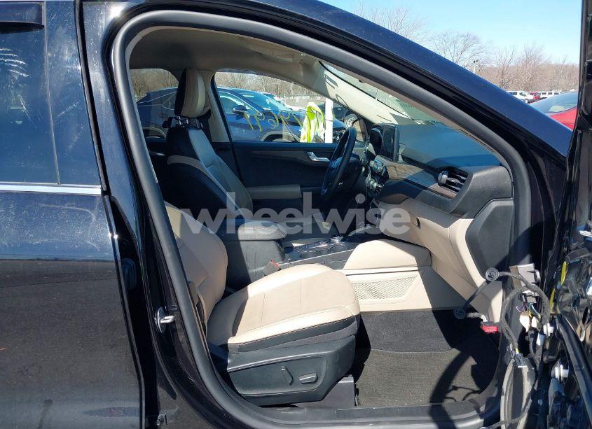 Photo 5 of 2020 Ford Escape TITANIUM (VIN 1FMCU9J98LUA44923)