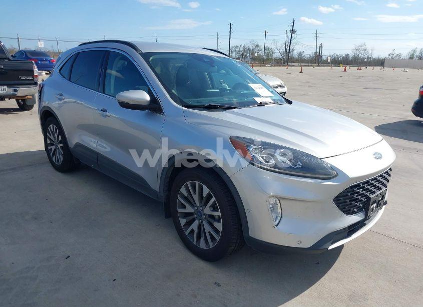 2020 Ford Escape TITANIUM (VIN 1FMCU9J98LUB16493) main photo