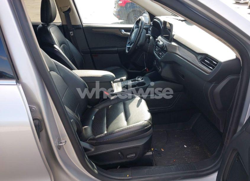 Photo 5 of 2020 Ford Escape TITANIUM (VIN 1FMCU9J98LUB16493)