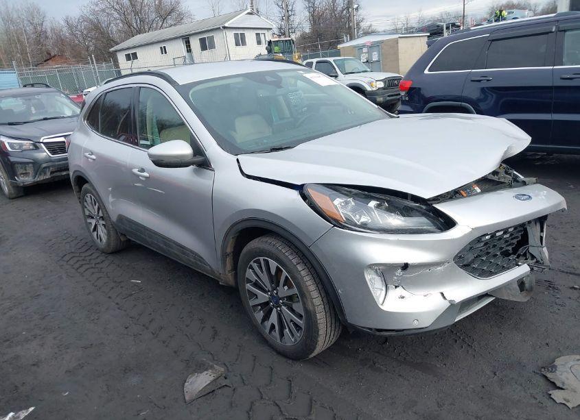 2020 Ford Escape TITANIUM (VIN 1FMCU9J98LUB17174) main photo