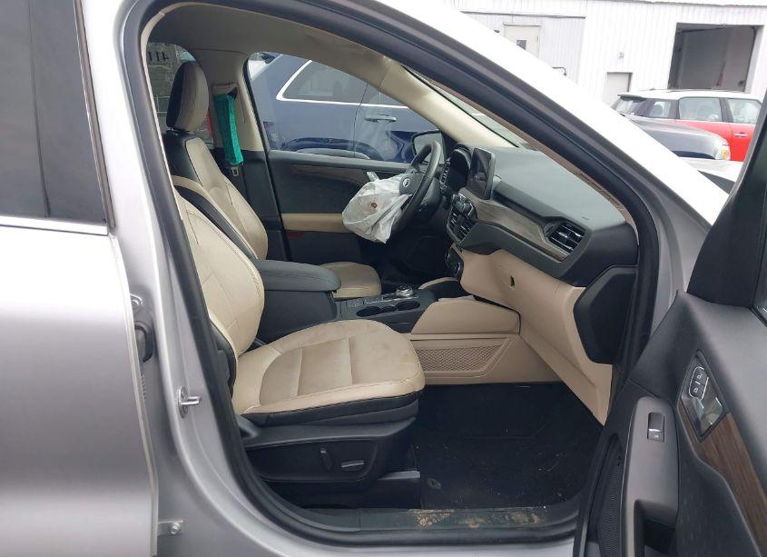 Photo 5 of 2020 Ford Escape TITANIUM (VIN 1FMCU9J98LUB17174)