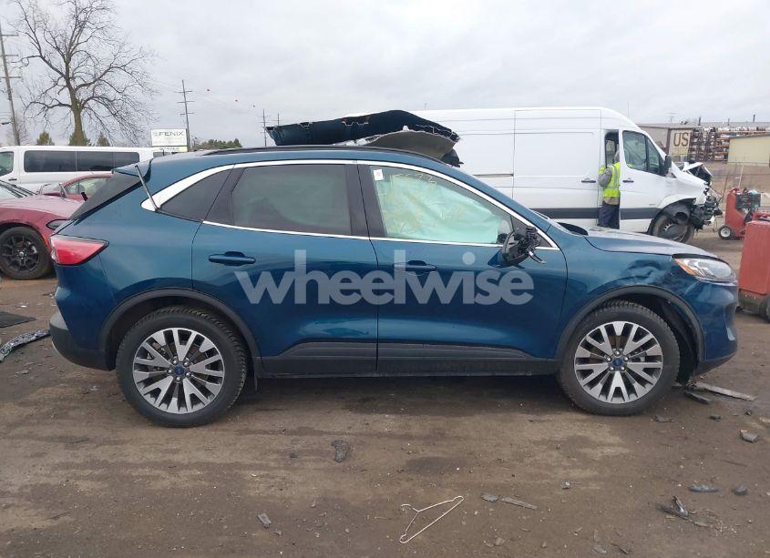 Photo 13 of 2020 Ford Escape TITANIUM (VIN 1FMCU9J98LUC00068)