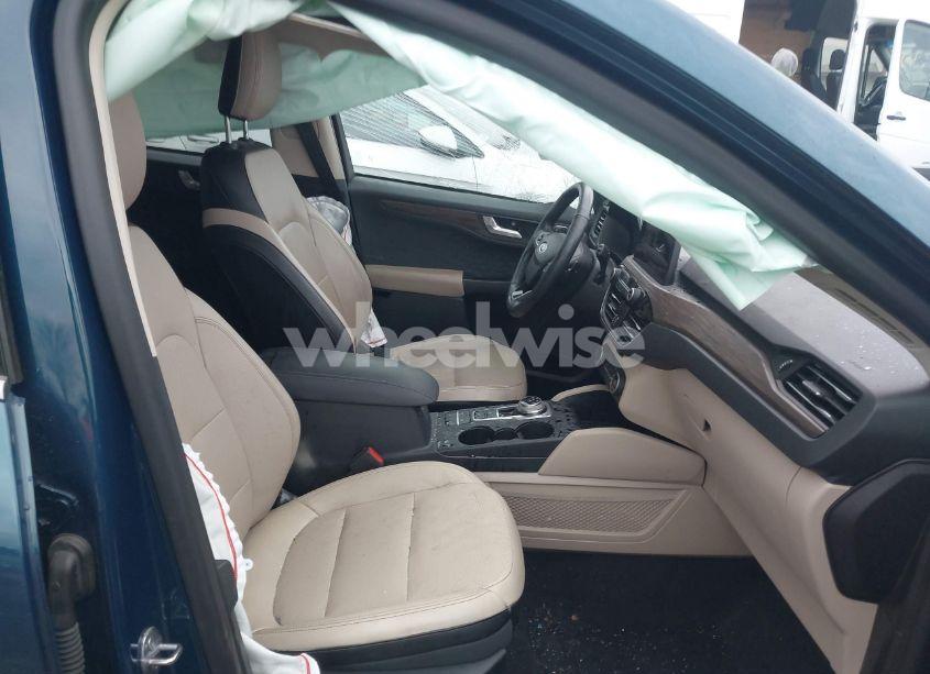 Photo 5 of 2020 Ford Escape TITANIUM (VIN 1FMCU9J98LUC00068)