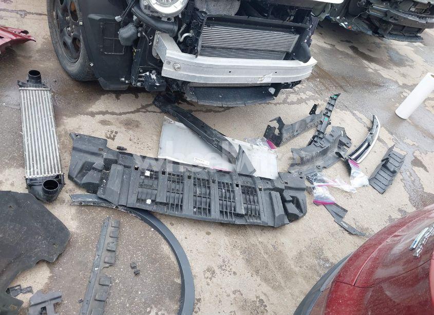 Photo 18 of 2015 Ford Escape TITANIUM (VIN 1FMCU9J99FUB46896)