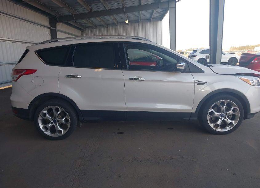 Photo 13 of 2015 Ford Escape TITANIUM (VIN 1FMCU9J99FUB49295)
