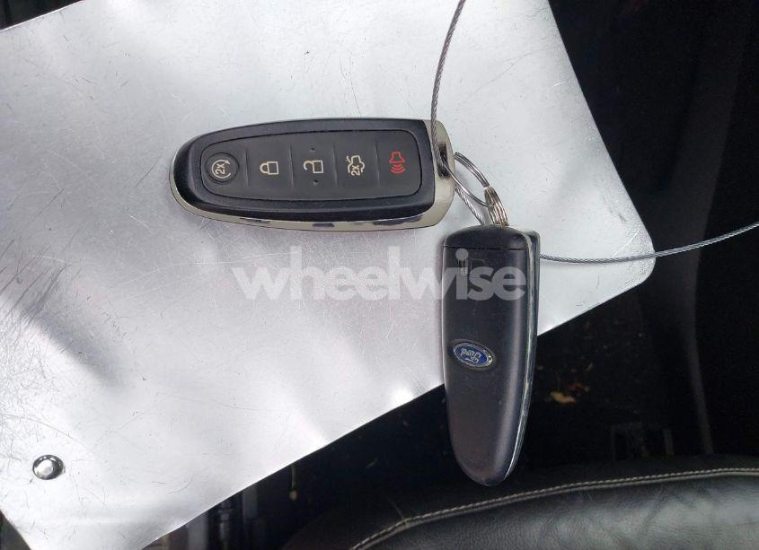 Photo 11 of 2015 Ford Escape TITANIUM (VIN 1FMCU9J99FUB71054)