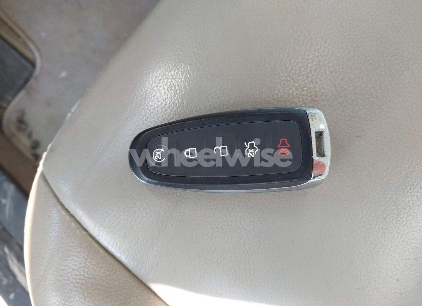 Photo 11 of 2016 Ford Escape TITANIUM (VIN 1FMCU9J99GUB30425)