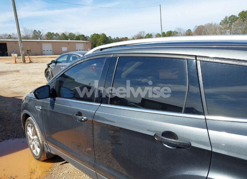 Photo 14 of 2016 Ford Escape TITANIUM (VIN 1FMCU9J99GUB30425)