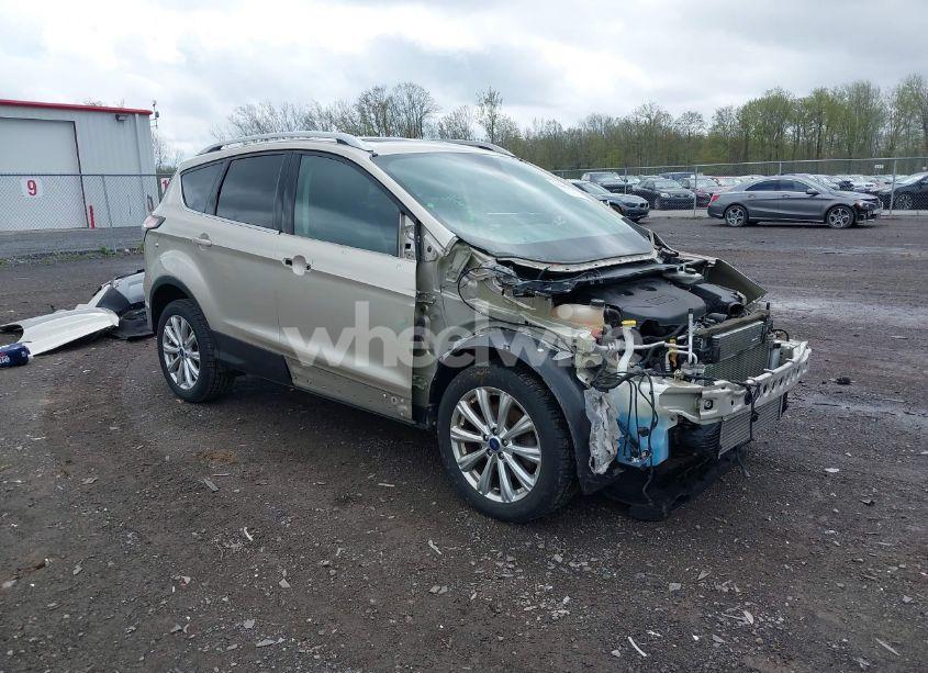 2017 Ford Escape TITANIUM (VIN 1FMCU9J99HUB50451) main photo