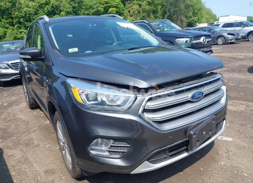 2017 Ford Escape TITANIUM (VIN 1FMCU9J99HUE27597) main photo