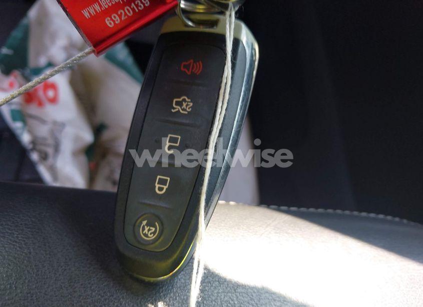 Photo 11 of 2017 Ford Escape TITANIUM (VIN 1FMCU9J99HUE27597)