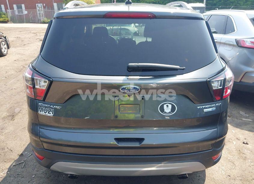Photo 16 of 2017 Ford Escape TITANIUM (VIN 1FMCU9J99HUE27597)