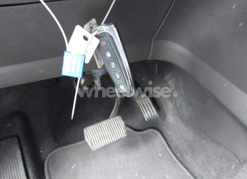 Photo 11 of 2018 Ford Escape TITANIUM (VIN 1FMCU9J99JUB17567)