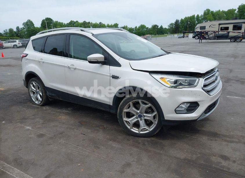 2018 Ford Escape TITANIUM (VIN 1FMCU9J99JUB50522) main photo